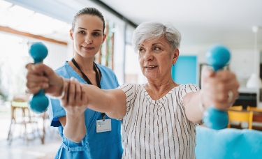 senior woman doing physical therapy subacute care near syracuse ny